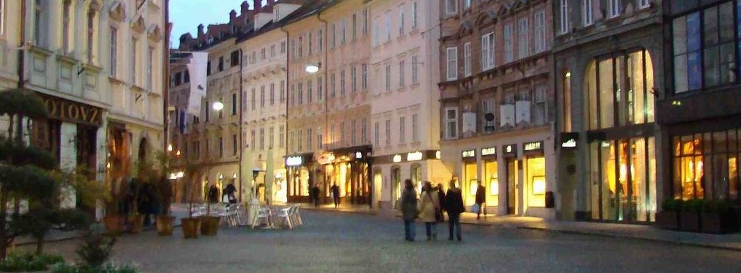 ljubljana_street_blur